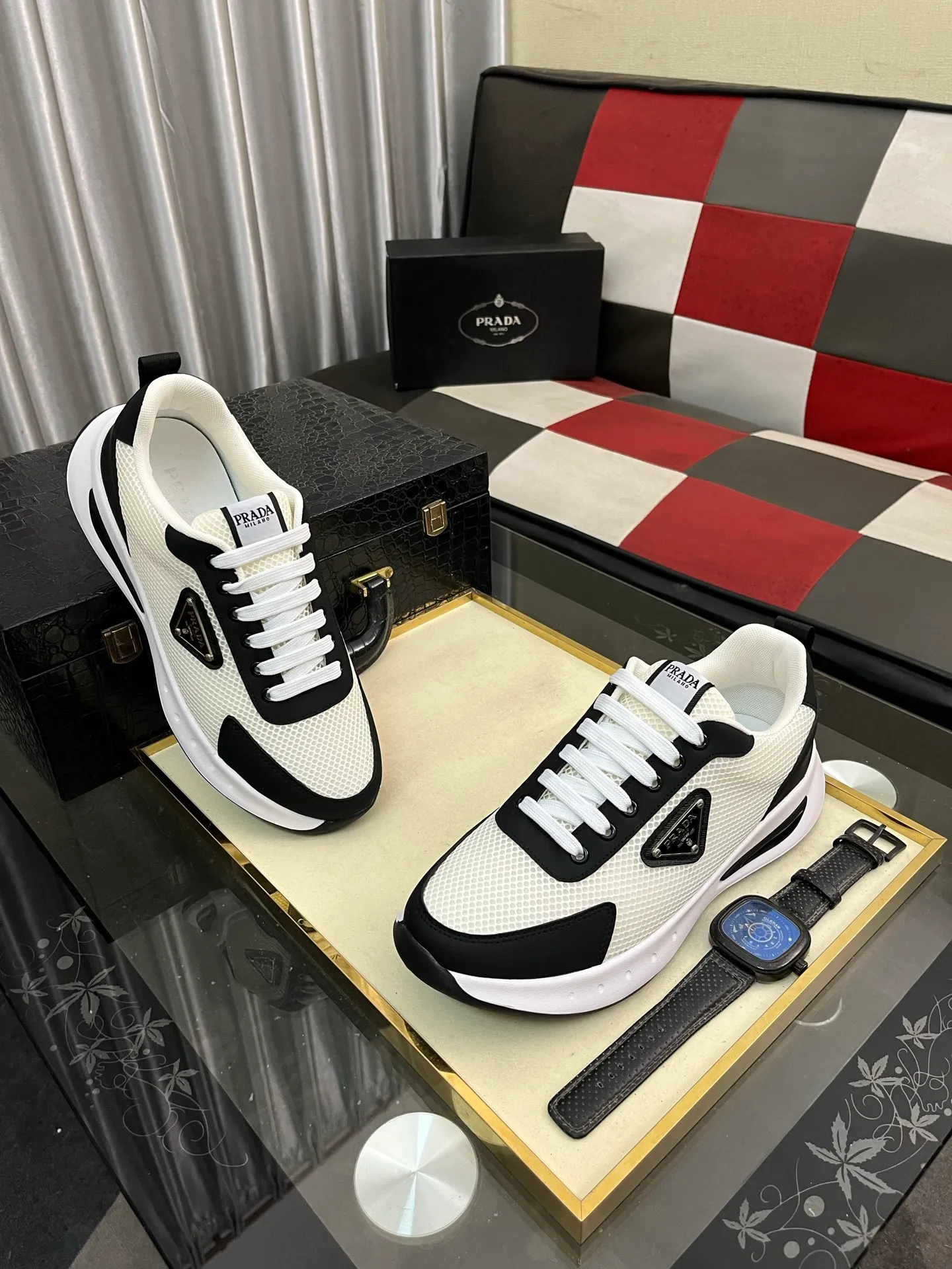 Men's shoes 💰440⌚️⌚️ PRADA [Prada] popular men's shoes, casual shoes and sports shoes! High-end quality 🍀 The upper is made of imported original cowhide 💥 cowhide lining; the original molded outsole. The style is upright and elegant, comfortable and versatile💪 Three quality guarantees Size number: 38-44, 4️⃣ colors available